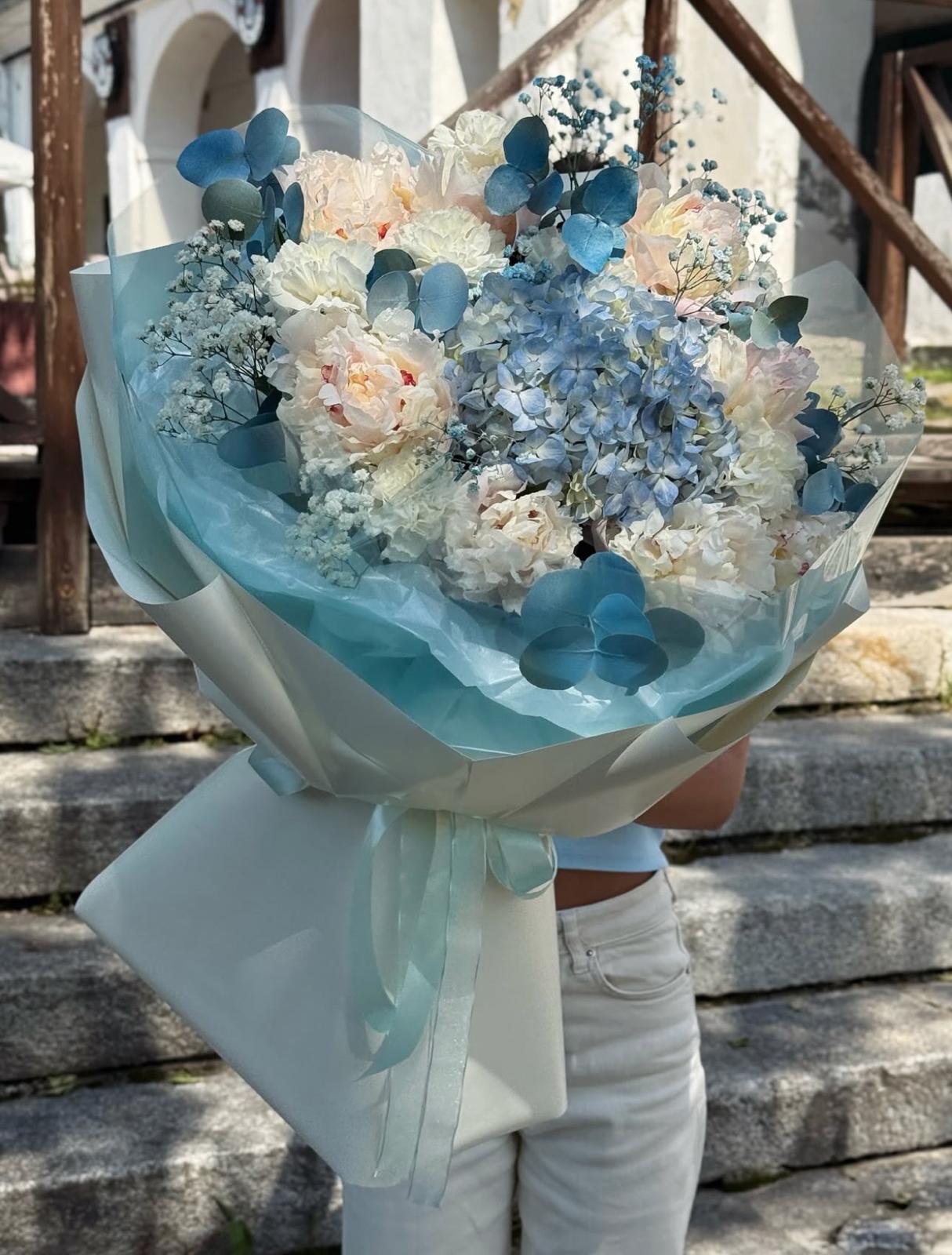 BLUE NUAGE