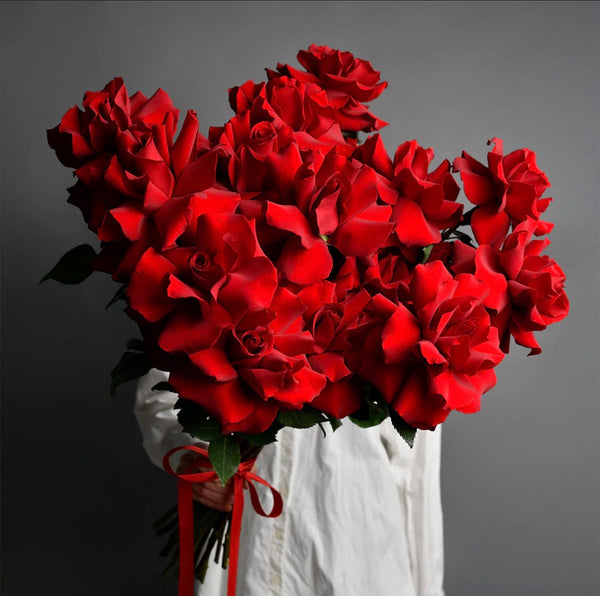 Buchet trandafiri rosii premium – buchet romantic clasic de impact