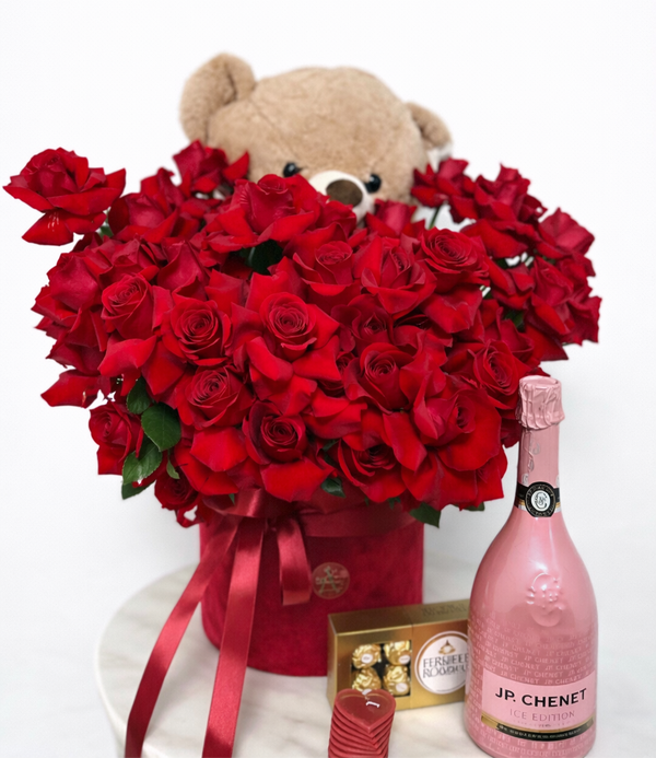 Royal Teddy Love – Cutie cu Trandafiri, Urs & Șampanie