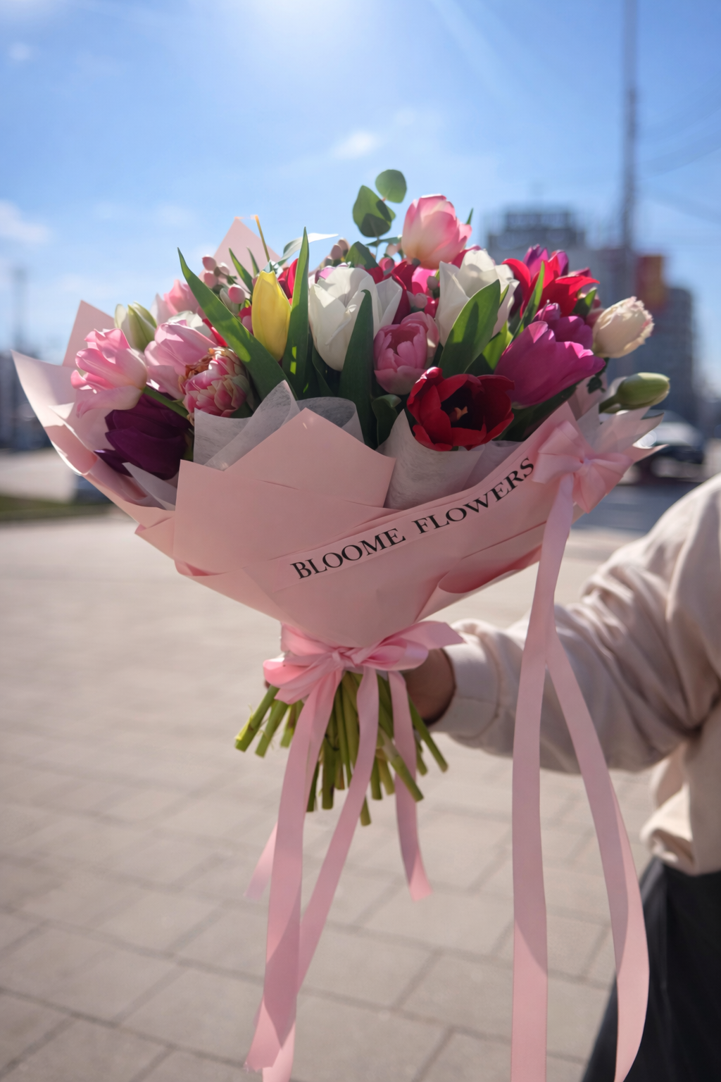 Buchet Lalele Mix Premium – Buchet de Primăvară Colorat