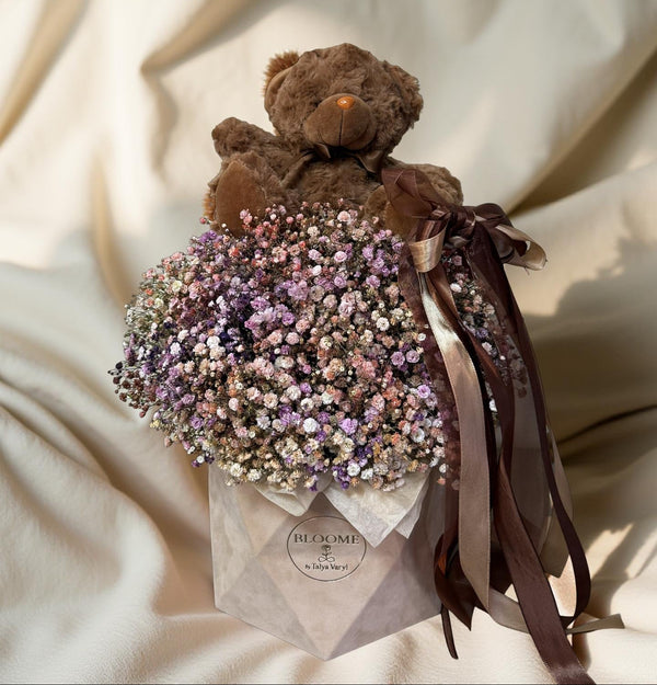 Aranjament cu Ursuleț si Gypsophila