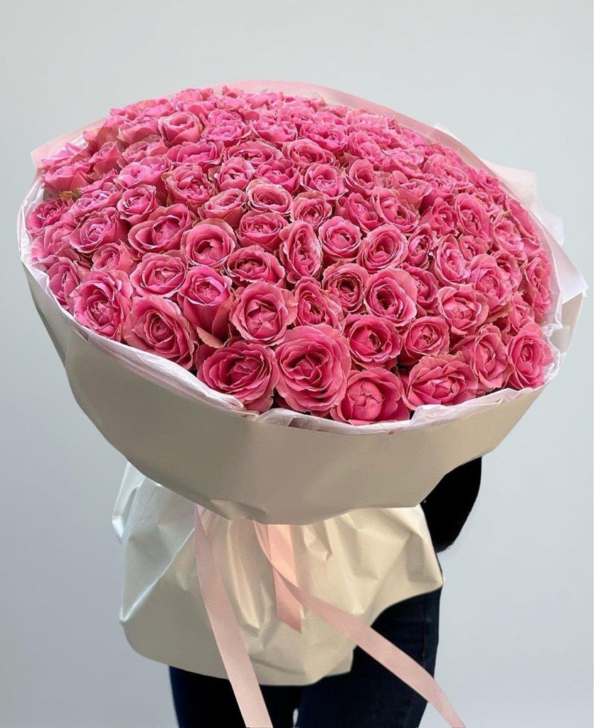 Buchet 101 Trandafiri Roz Intens