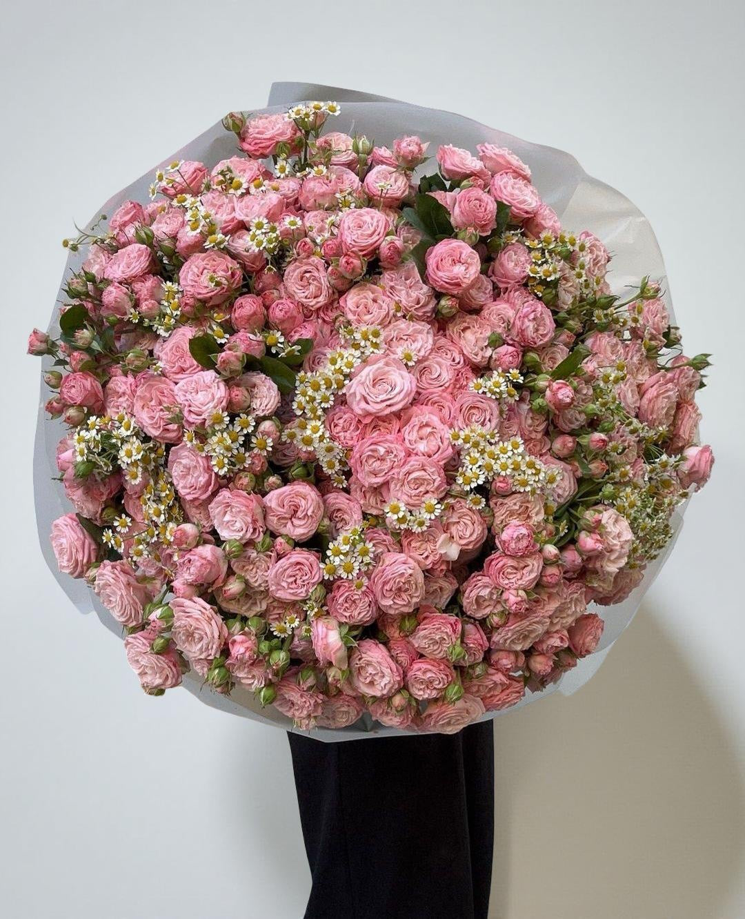 Buchet Trandafiri Roz Spray și Margarete