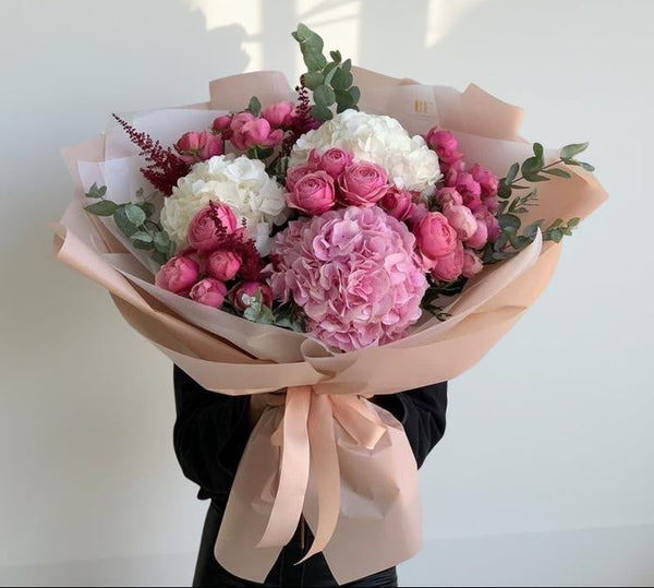Buchet cu Hortensie Roz & Alba