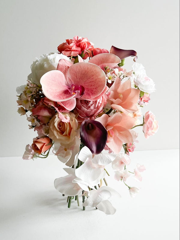 Buchet mireasă cu orhidee Phalaenopsis roz