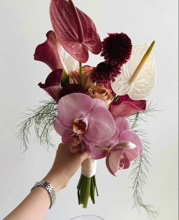 Buchet Mireasă cu Orhidee Roz & Anthurium Burgundy